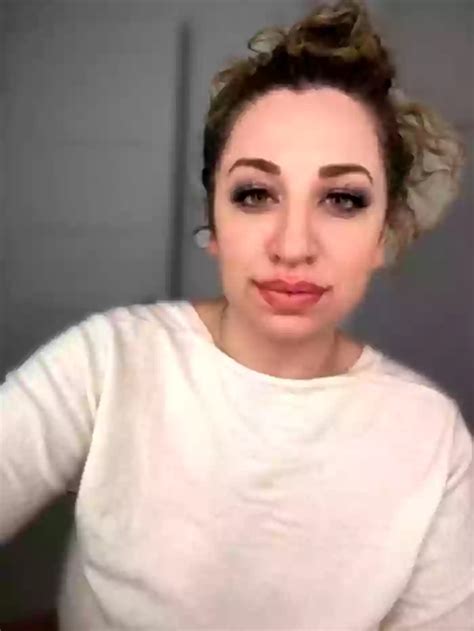 Miamellycious's XXX Videos & Recorded Live Shows.